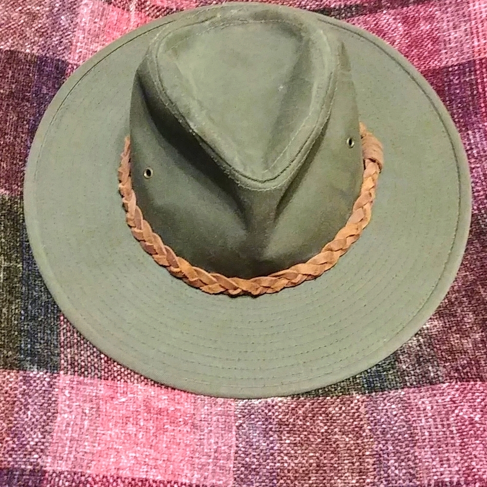 Vintage Men's Small olive khaki Henschel Hat